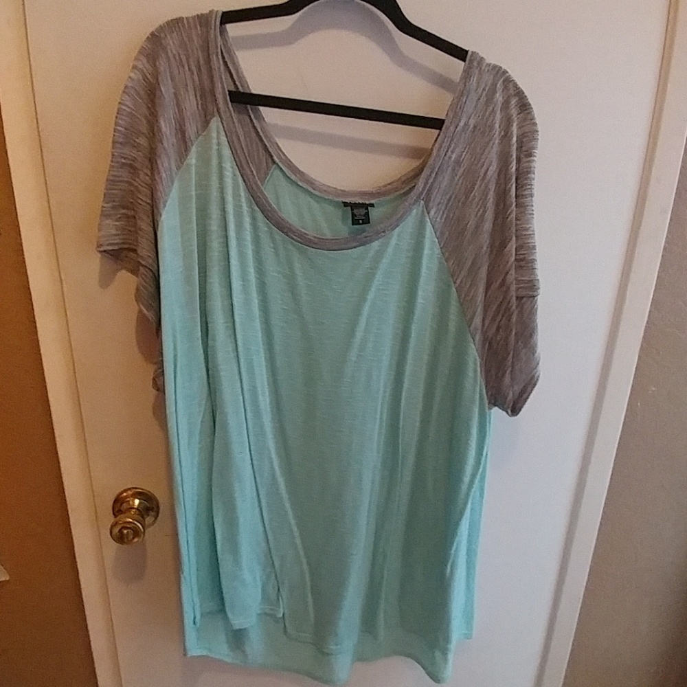 Torrid short sleve raglan